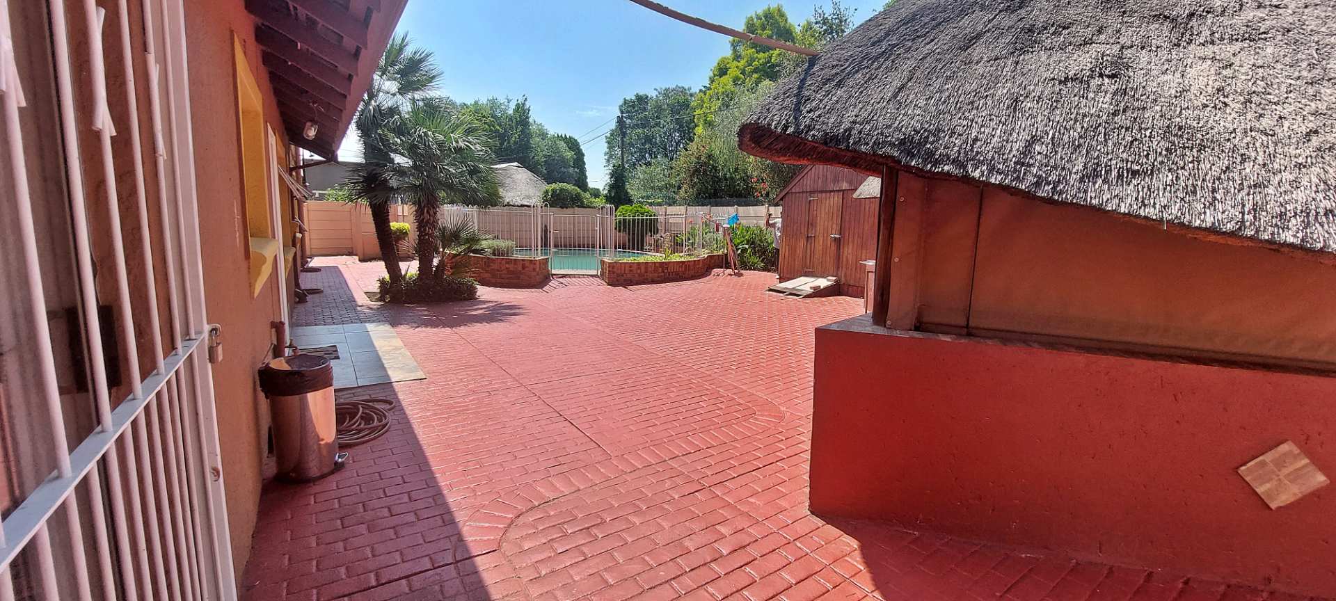 3 Bedroom Property for Sale in Brackendowns Gauteng