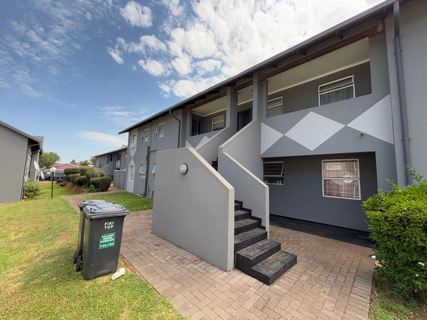 2 Bedroom Property for Sale in Ridgeway Gauteng