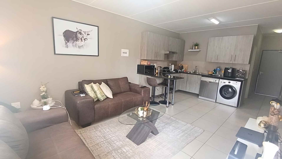 2 Bedroom Property for Sale in Glen Austin Gauteng