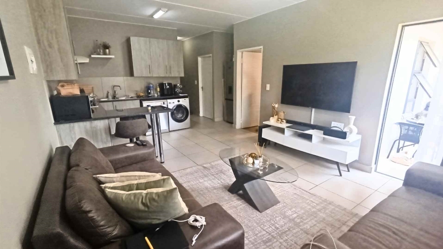 2 Bedroom Property for Sale in Glen Austin Gauteng