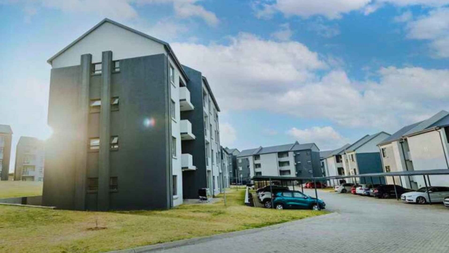 2 Bedroom Property for Sale in Glen Austin Gauteng