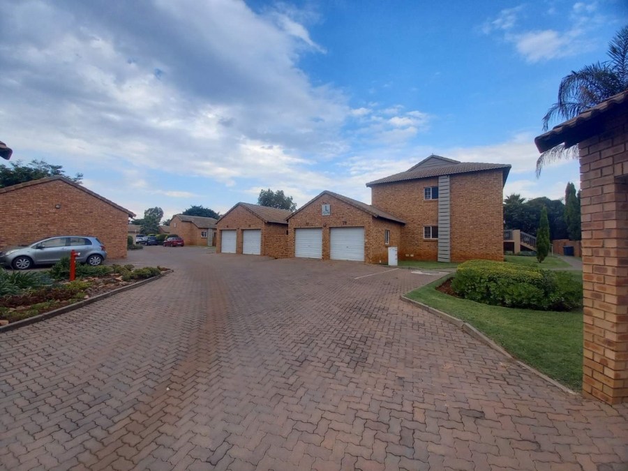 2 Bedroom Property for Sale in Equestria Gauteng