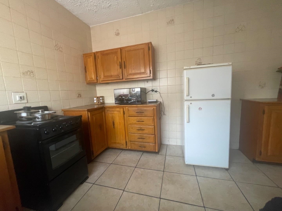 3 Bedroom Property for Sale in Clayville Gauteng