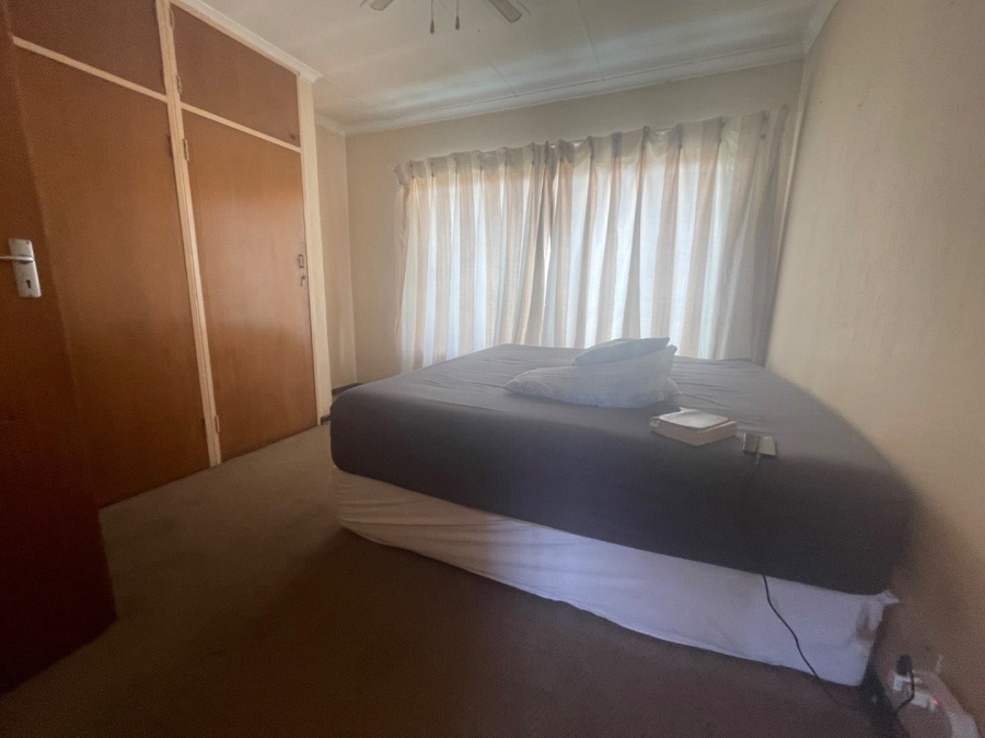 3 Bedroom Property for Sale in Clayville Gauteng