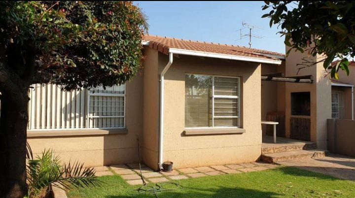 To Let 3 Bedroom Property for Rent in Witfield Gauteng