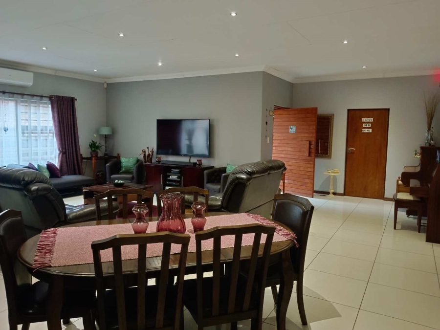 4 Bedroom Property for Sale in New Redruth Gauteng