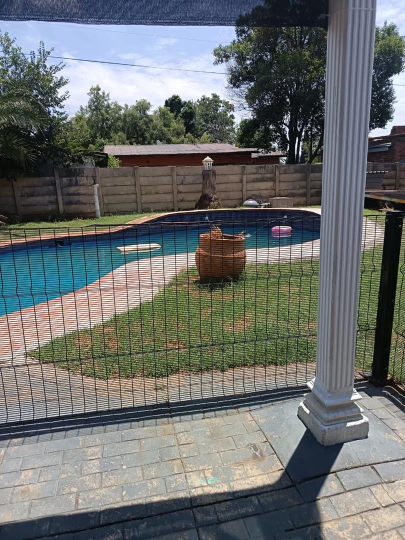 3 Bedroom Property for Sale in Estera Gauteng