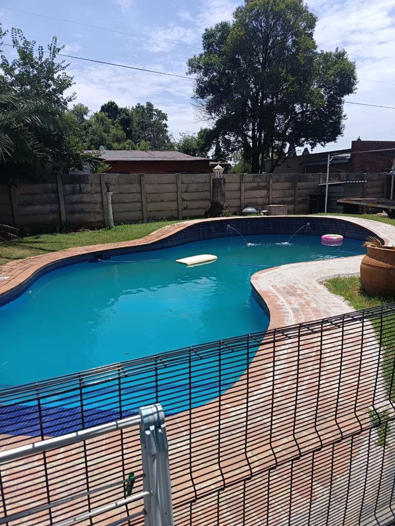 3 Bedroom Property for Sale in Estera Gauteng