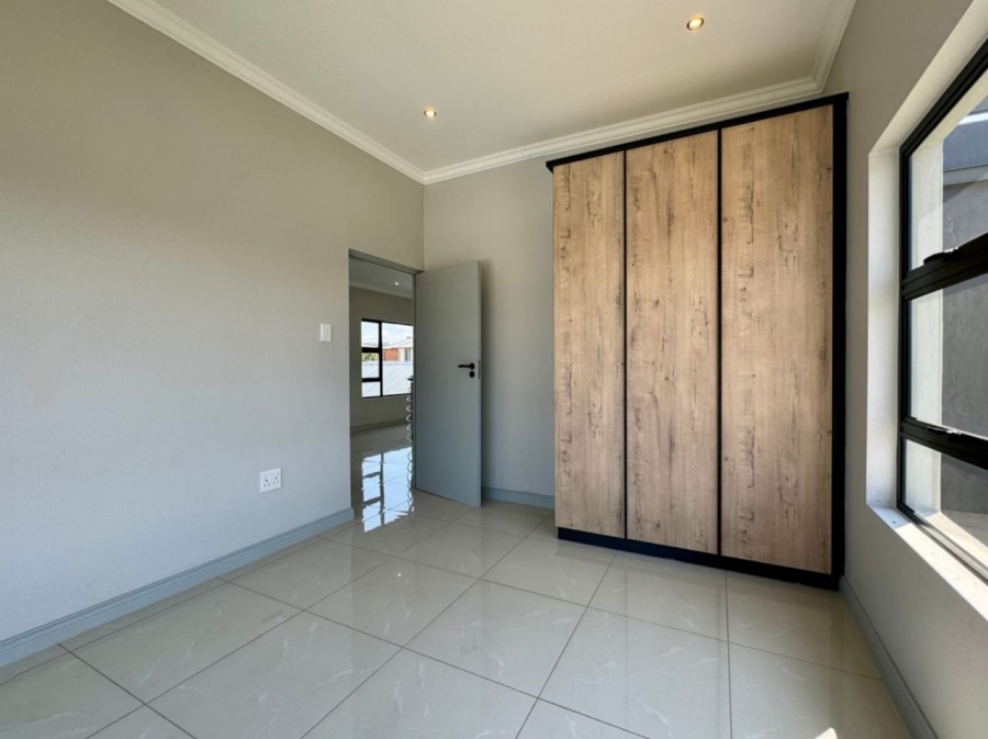 4 Bedroom Property for Sale in Six Fountains Residential Estate Gauteng