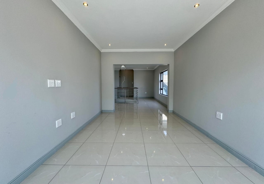 4 Bedroom Property for Sale in Six Fountains Residential Estate Gauteng