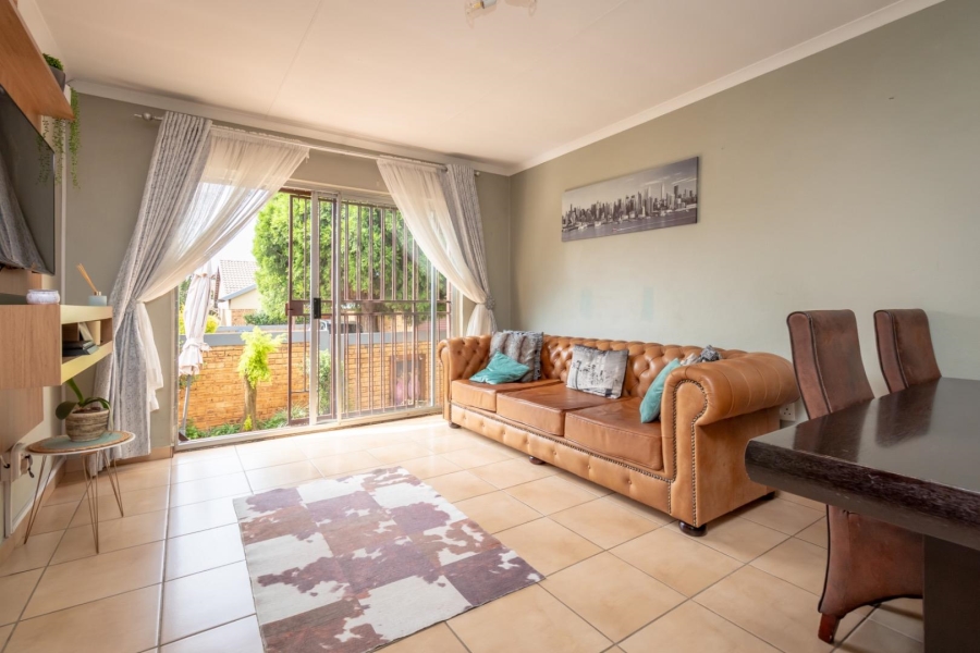 To Let 3 Bedroom Property for Rent in Honeydew Manor Gauteng