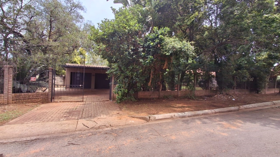 3 Bedroom Property for Sale in Birch Acres Gauteng