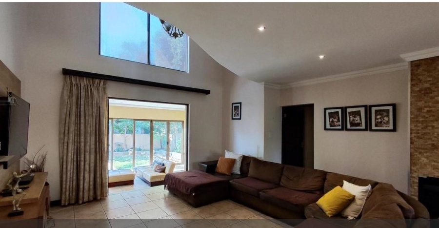 3 Bedroom Property for Sale in Greenstone Hill Gauteng