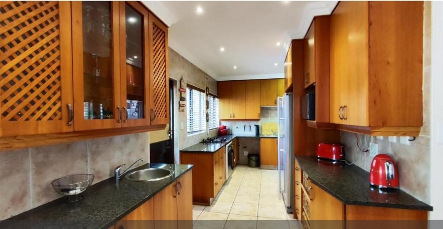 3 Bedroom Property for Sale in Greenstone Hill Gauteng