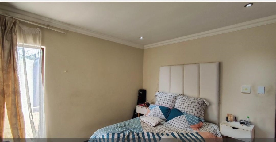 3 Bedroom Property for Sale in Greenstone Hill Gauteng