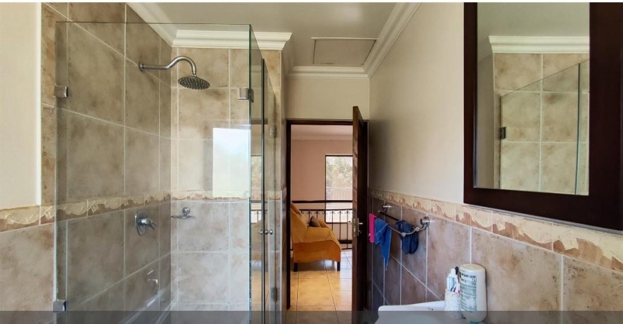 3 Bedroom Property for Sale in Greenstone Hill Gauteng