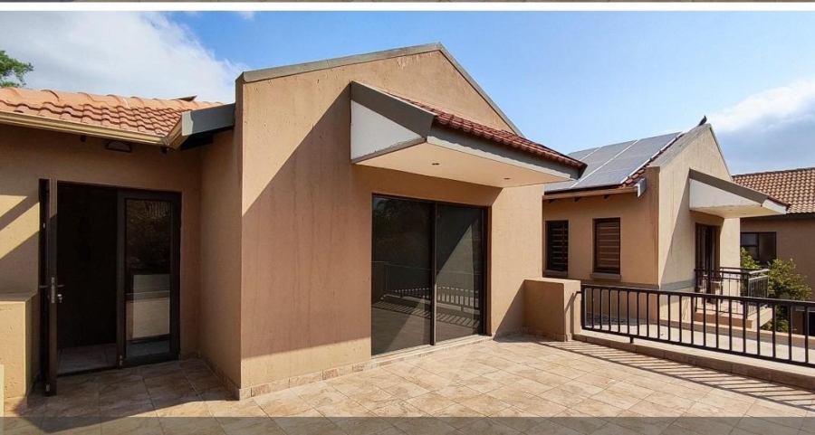 3 Bedroom Property for Sale in Greenstone Hill Gauteng