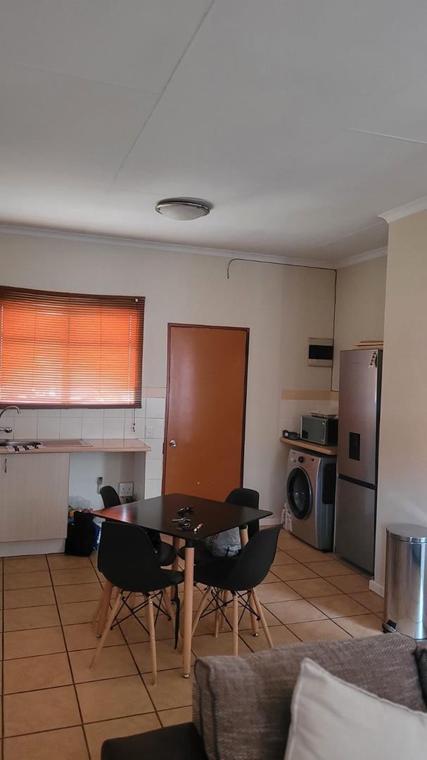 2 Bedroom Property for Sale in Die Wilgers Gauteng