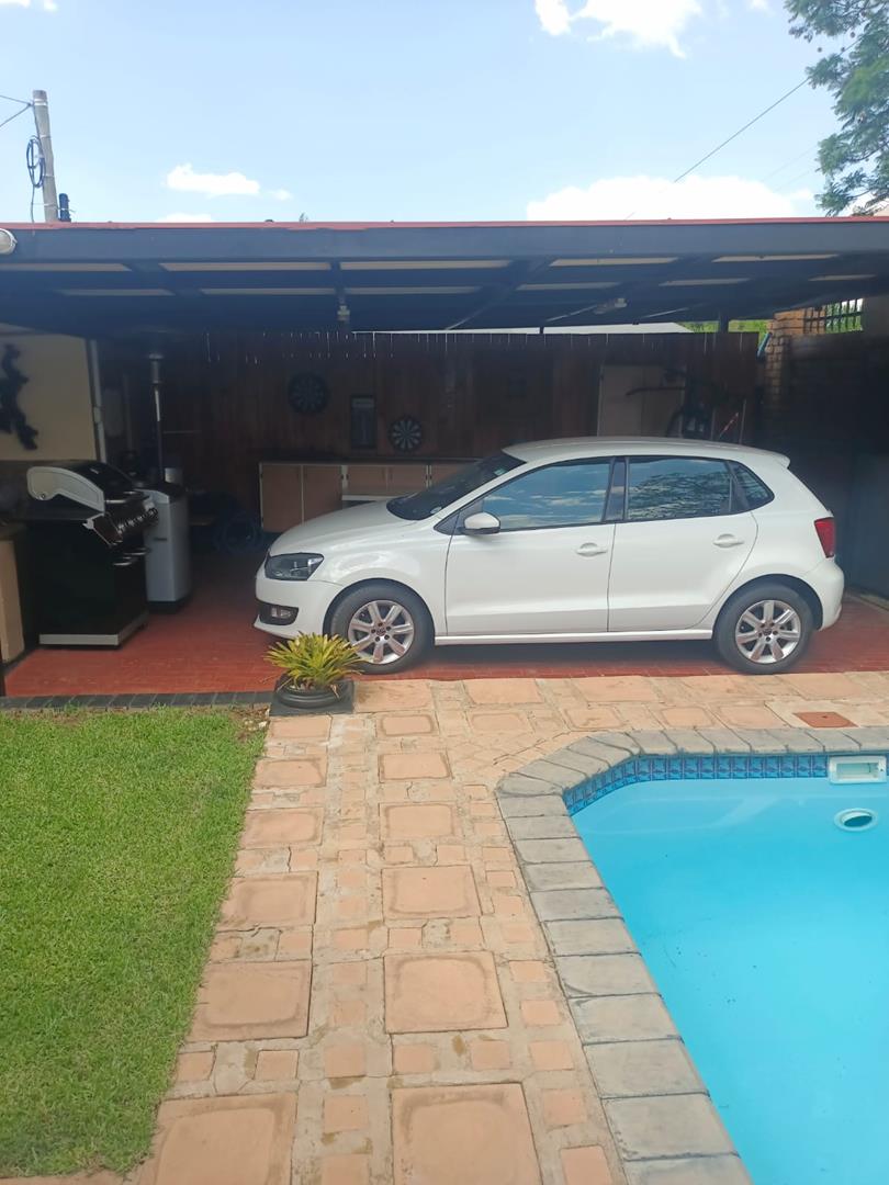 4 Bedroom Property for Sale in Rietfontein Gauteng