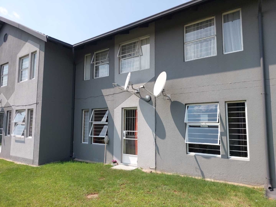 2 Bedroom Property for Sale in Ridgeway Gauteng