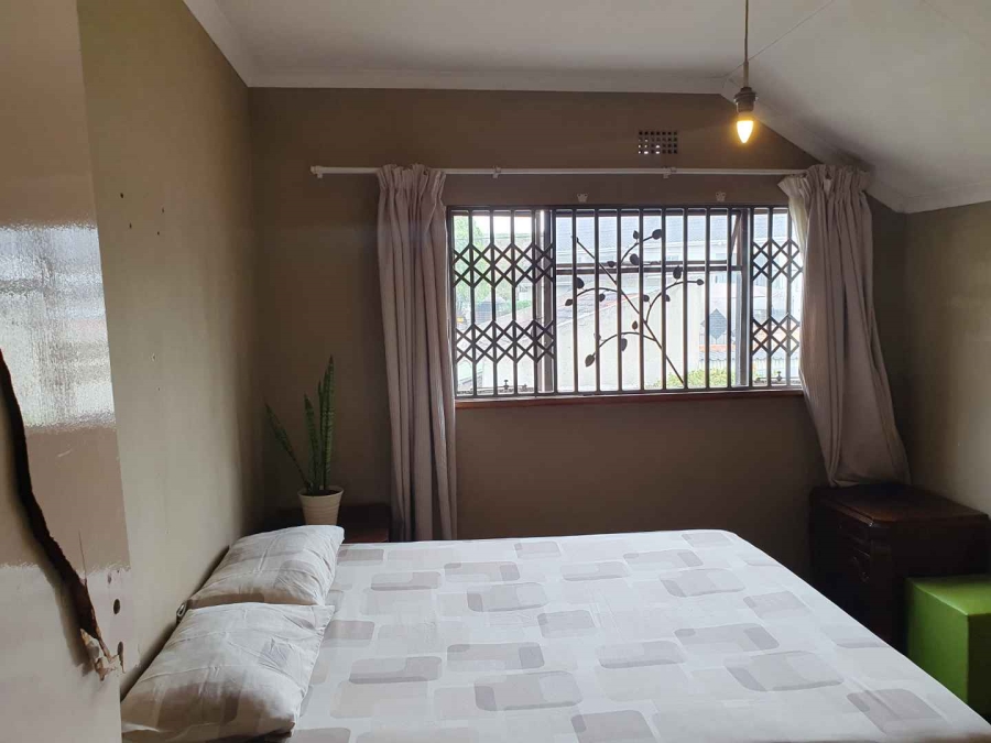 5 Bedroom Property for Sale in Linmeyer Gauteng