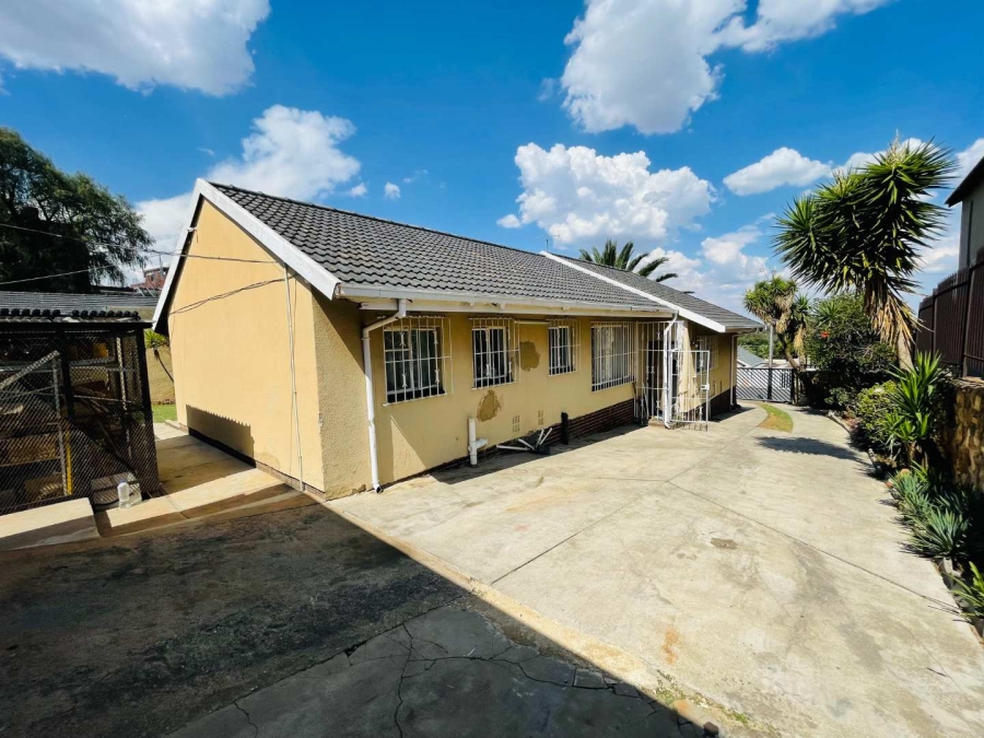 4 Bedroom Property for Sale in Gillview Gauteng