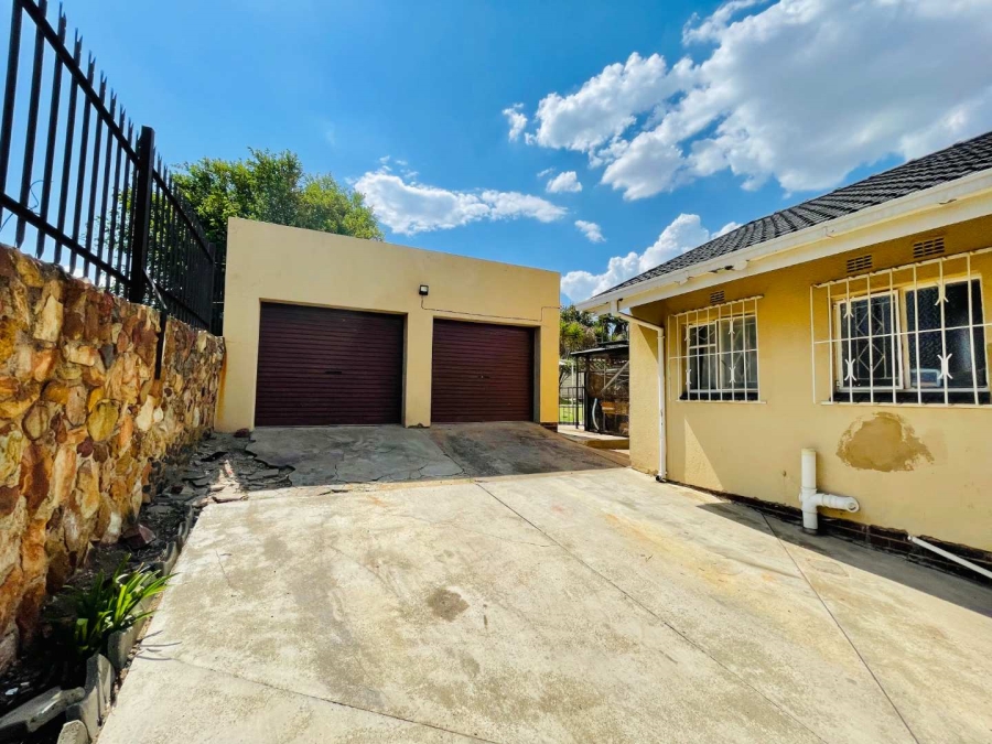 4 Bedroom Property for Sale in Gillview Gauteng