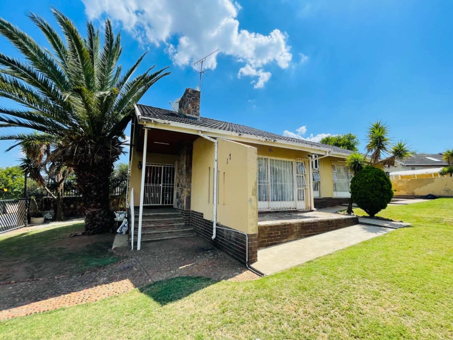 4 Bedroom Property for Sale in Gillview Gauteng