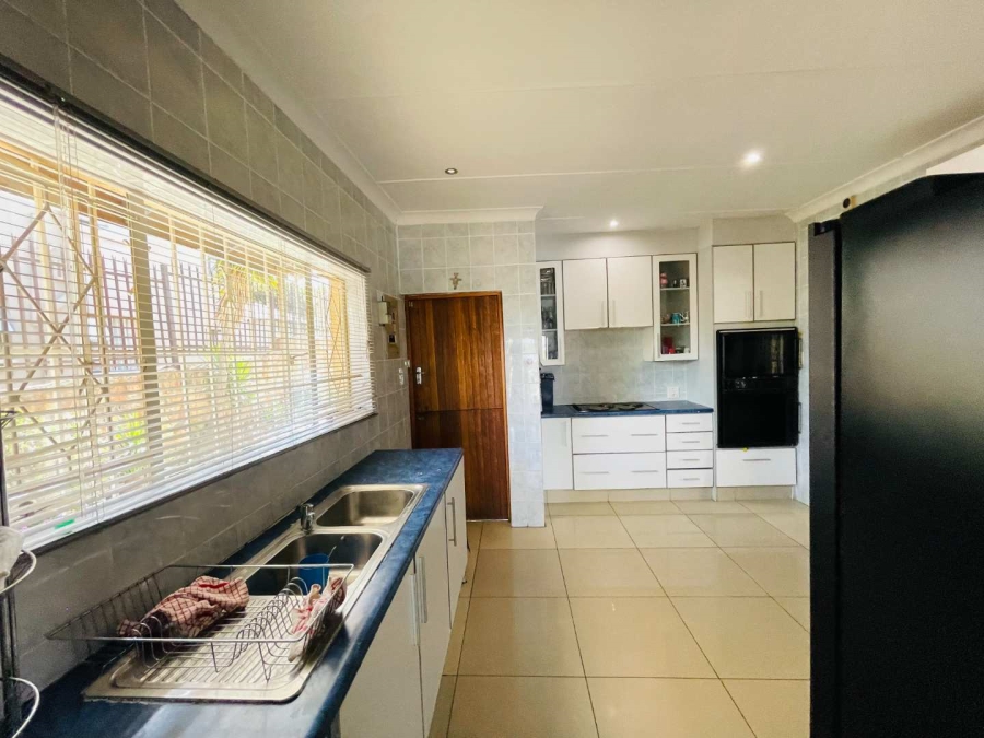 4 Bedroom Property for Sale in Gillview Gauteng