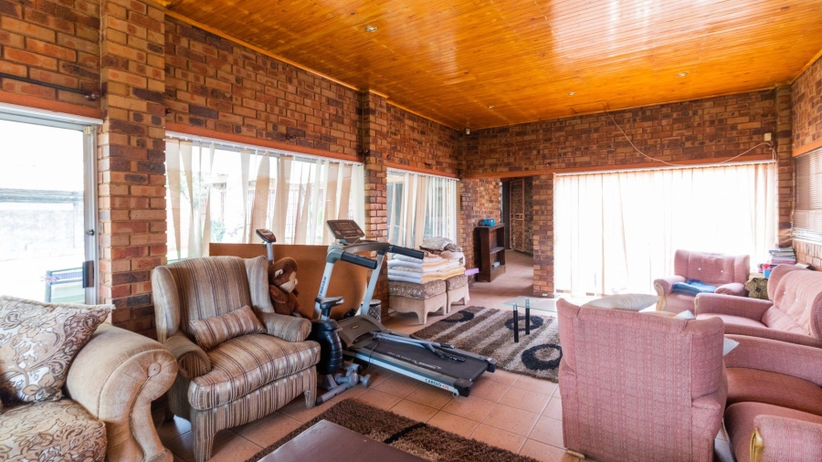 3 Bedroom Property for Sale in Lakefield Gauteng