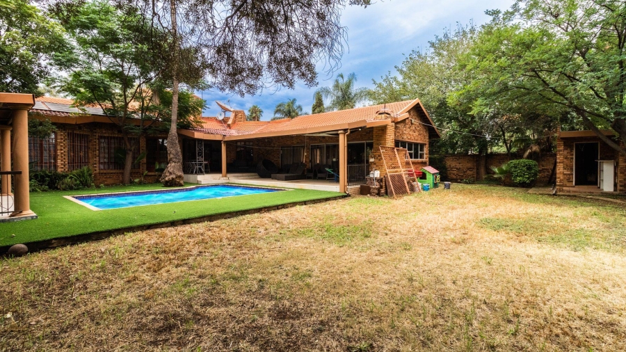 3 Bedroom Property for Sale in Lakefield Gauteng