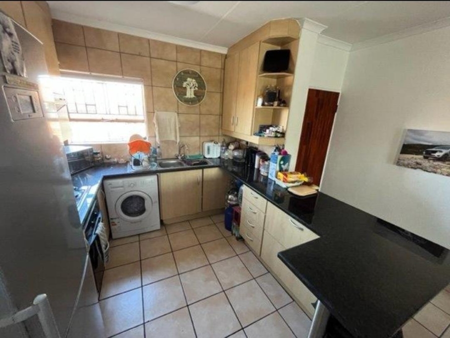 2 Bedroom Property for Sale in Florentia Gauteng