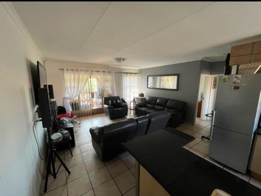 2 Bedroom Property for Sale in Florentia Gauteng