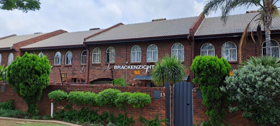 3 Bedroom Property for Sale in Brackenhurst Gauteng