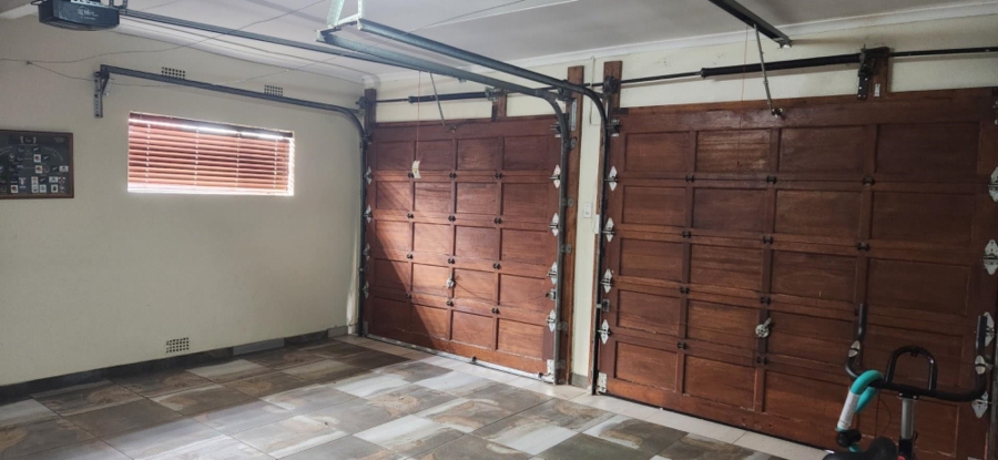 5 Bedroom Property for Sale in Randhart Gauteng