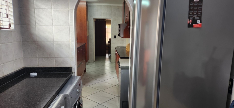 5 Bedroom Property for Sale in Randhart Gauteng