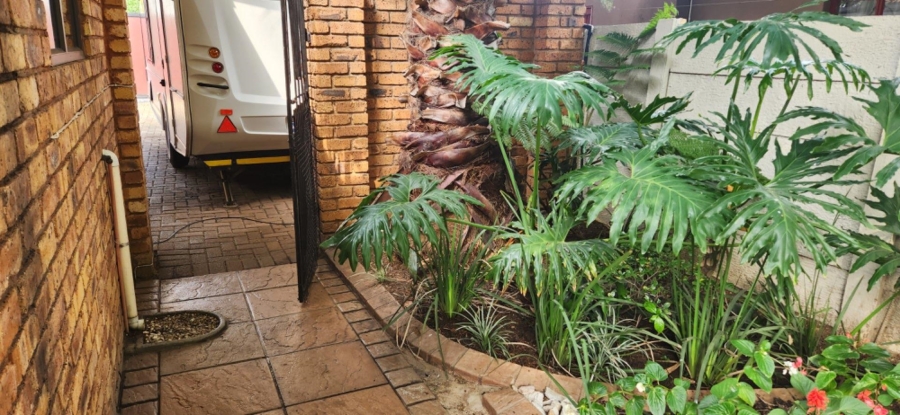 5 Bedroom Property for Sale in Randhart Gauteng