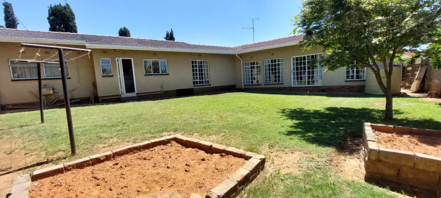 3 Bedroom Property for Sale in Albemarle Gauteng