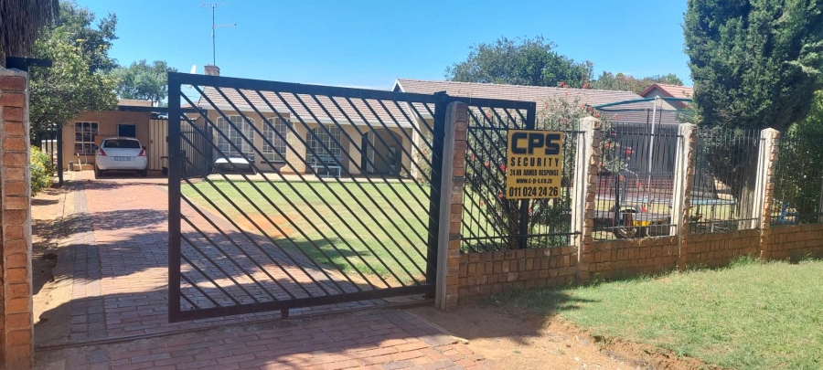 3 Bedroom Property for Sale in Albemarle Gauteng