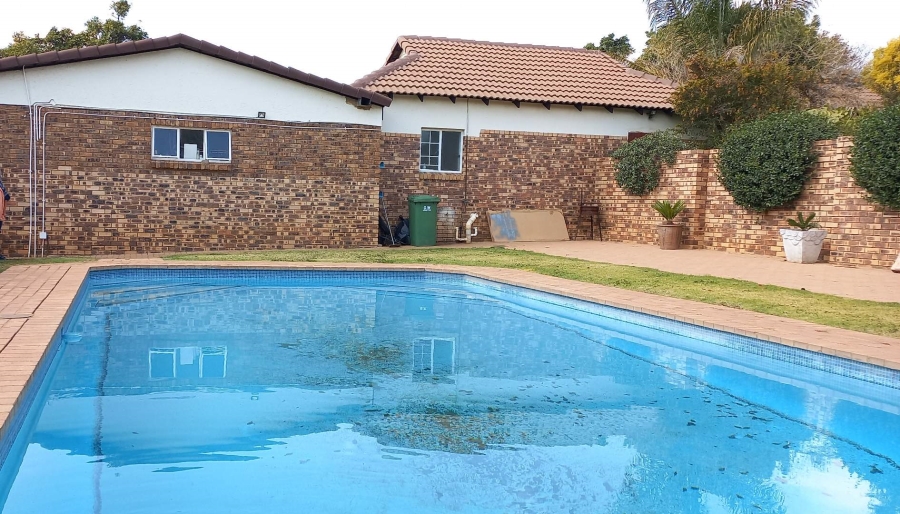 2 Bedroom Property for Sale in Moreleta Park Gauteng