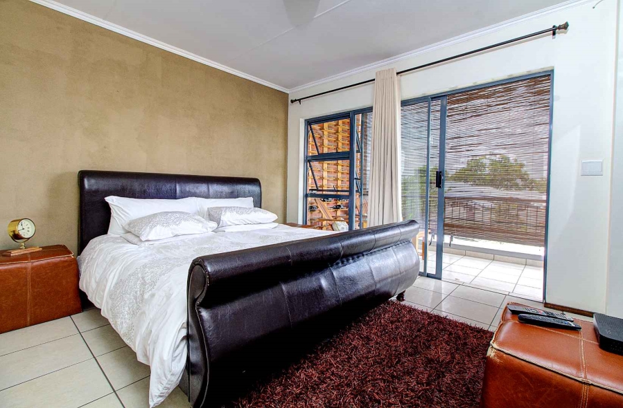 3 Bedroom Property for Sale in Sonneglans Gauteng