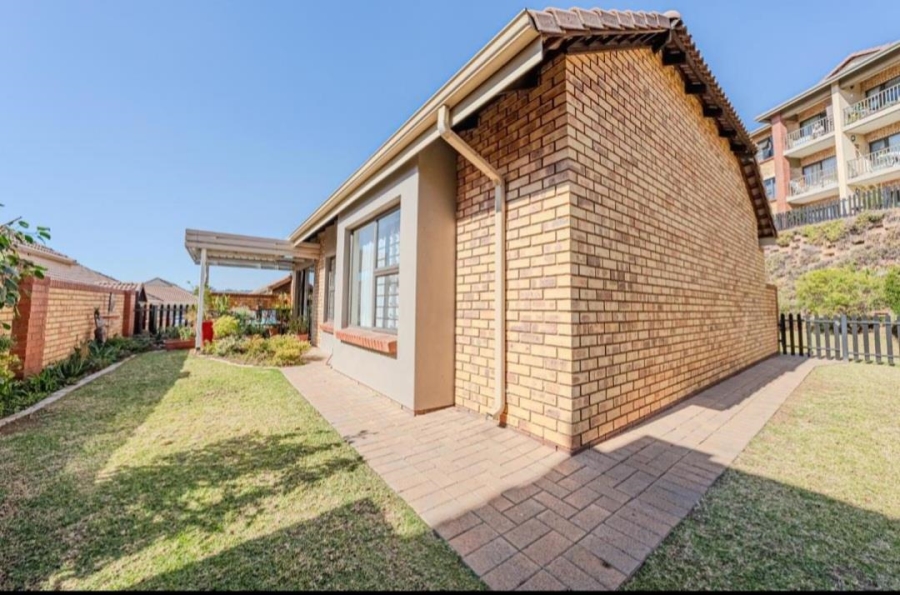 2 Bedroom Property for Sale in Olivedale Gauteng