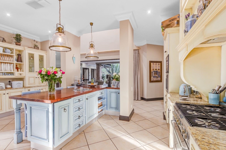 6 Bedroom Property for Sale in Beaulieu Gauteng