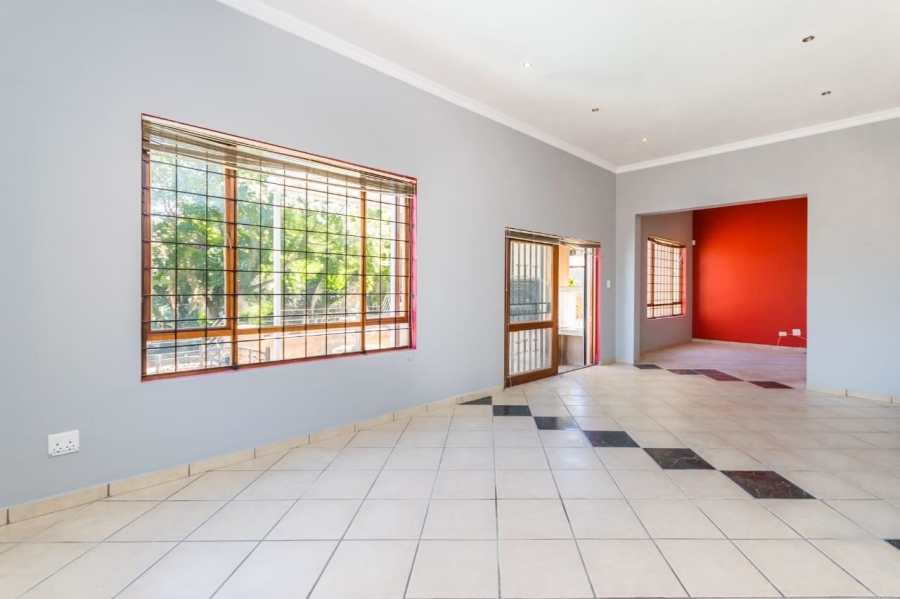 To Let 3 Bedroom Property for Rent in Mulbarton Gauteng