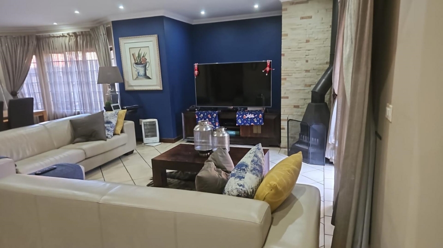 3 Bedroom Property for Sale in Wierda Park Gauteng