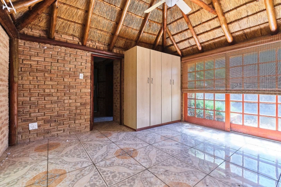 12 Bedroom Property for Sale in Monument Gauteng