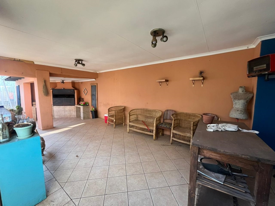 2 Bedroom Property for Sale in The Hill Gauteng