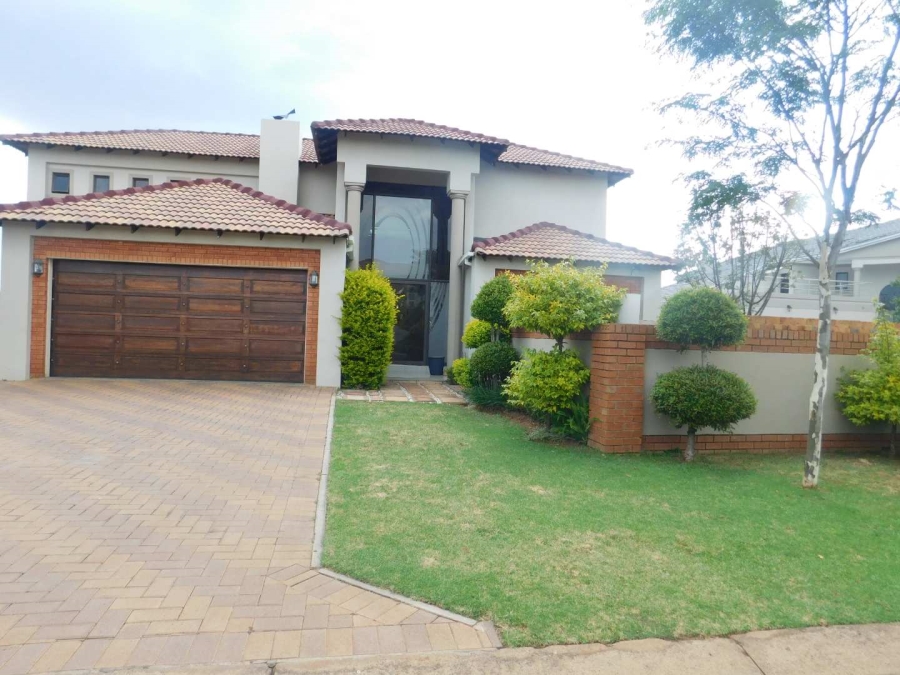 4 Bedroom Property for Sale in Heuwelsig Estate Gauteng