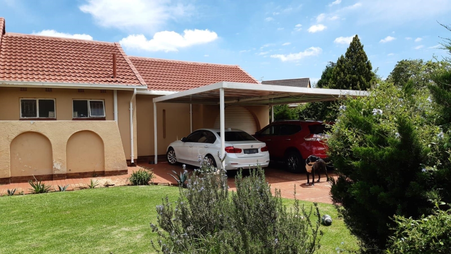 To Let 3 Bedroom Property for Rent in Mayberry Park Gauteng