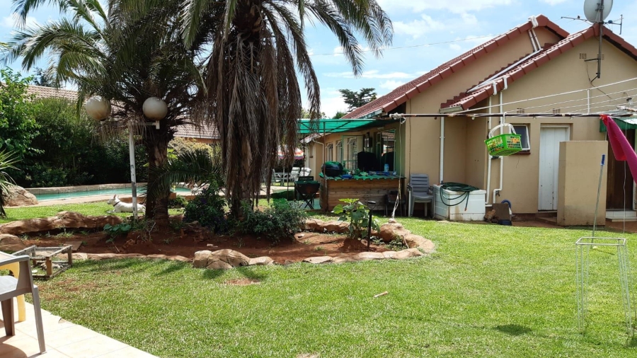 To Let 3 Bedroom Property for Rent in Mayberry Park Gauteng